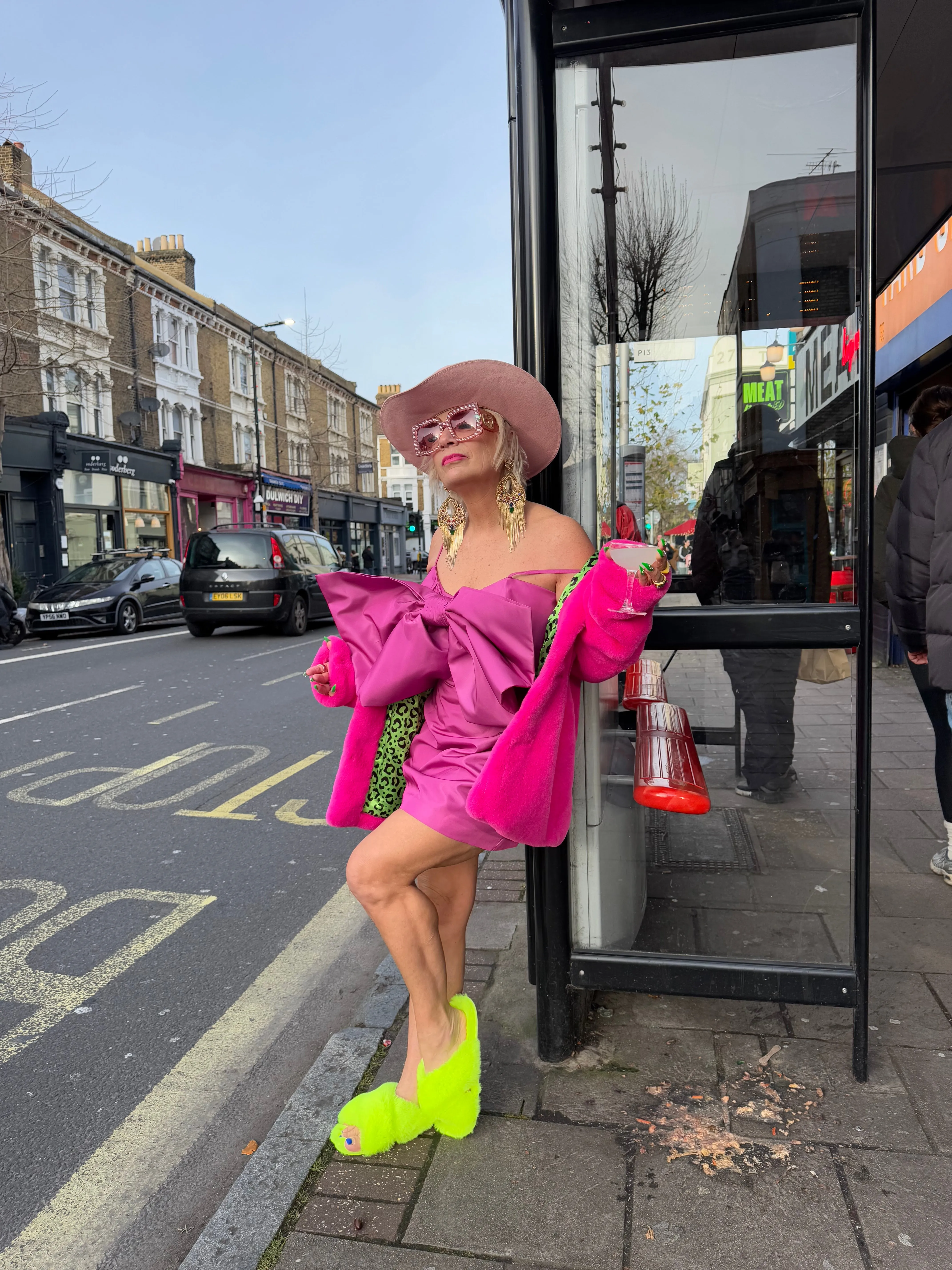 Luinluland x M&A - The Coat in Neon Pink