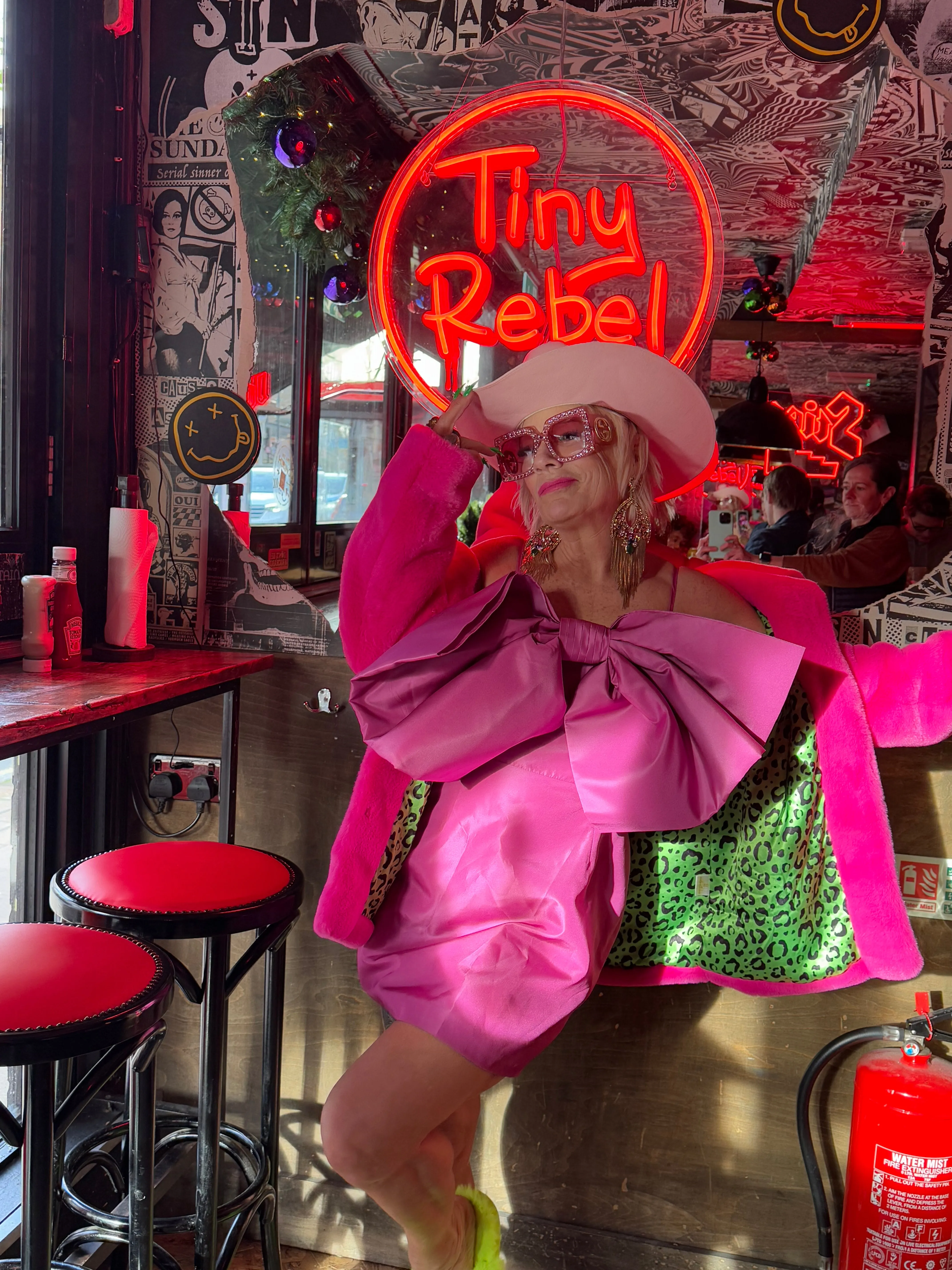 Luinluland x M&A - The Coat in Neon Pink