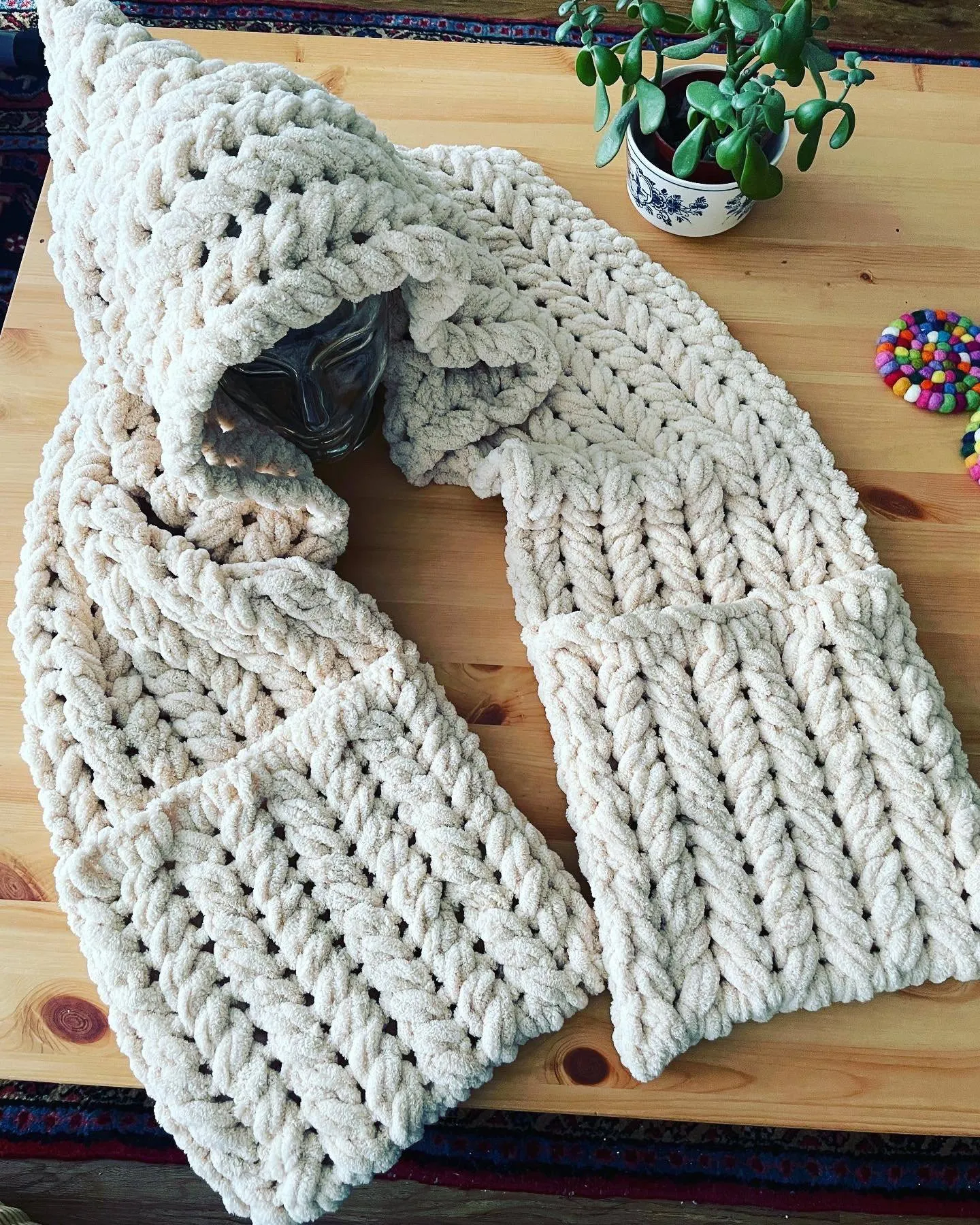 PATTERN: Hooded Pocket Scarf