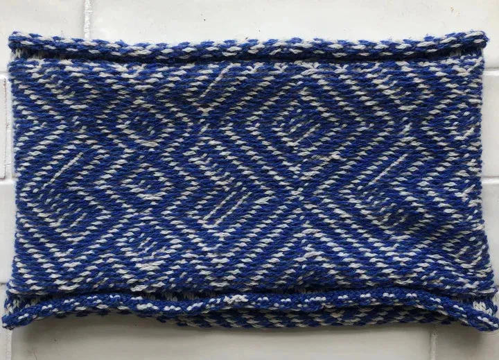 Songlines Cowl Pattern by Di Gilpin